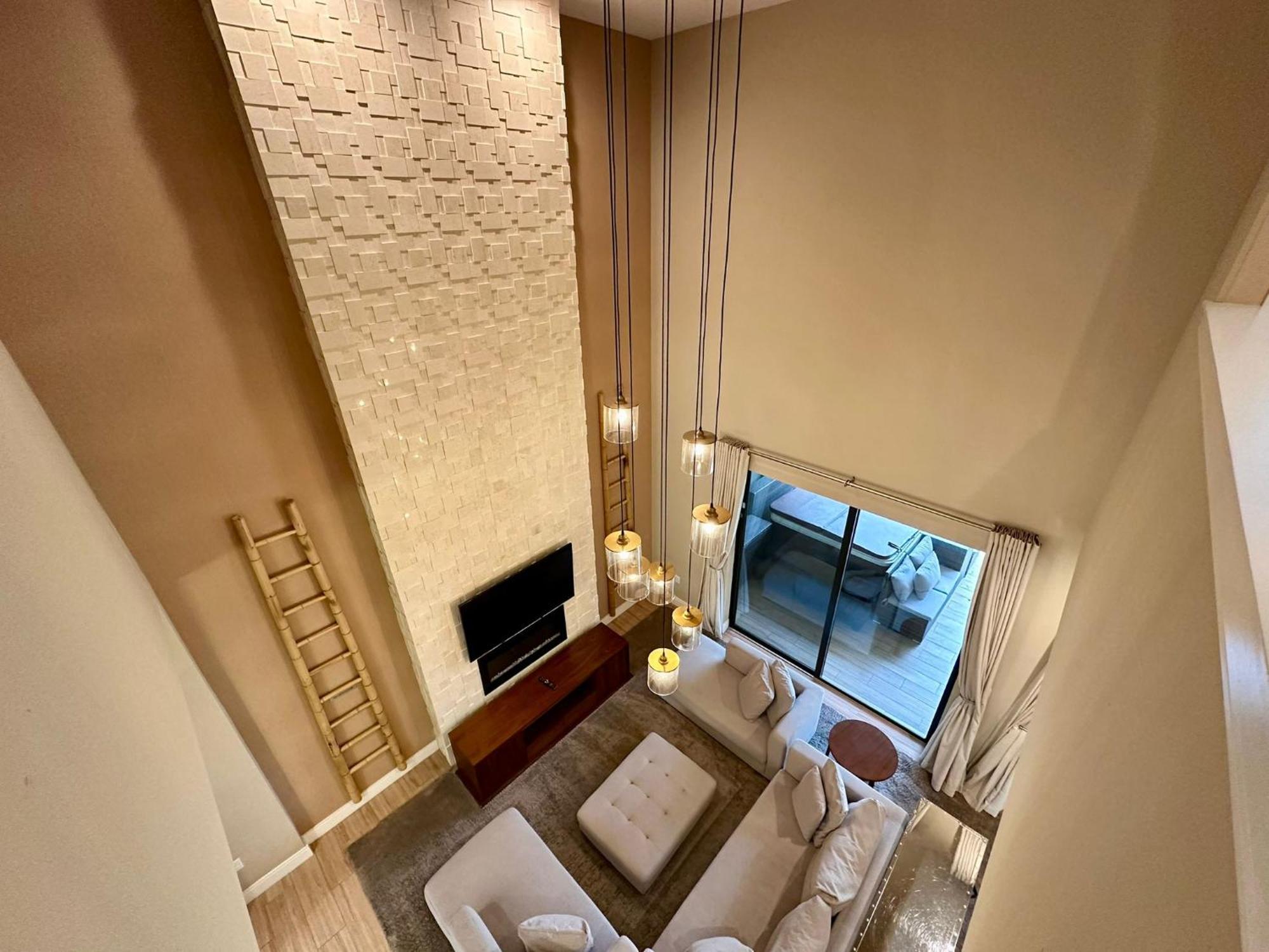 Luxury Home In Orlando With Private Hot Tub - 7 Min From Disney Parks - 3 Bedrooms And 4 Bathrooms! Екстериор снимка